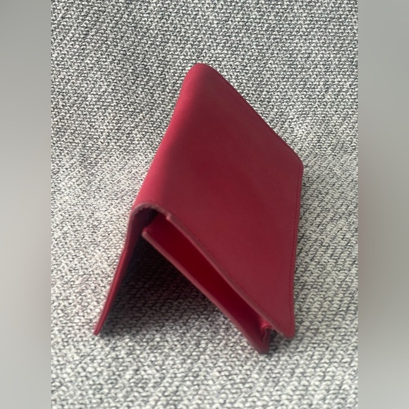 Michael Kors Red Wallet with Gold Hardware - Picture 16 of 16